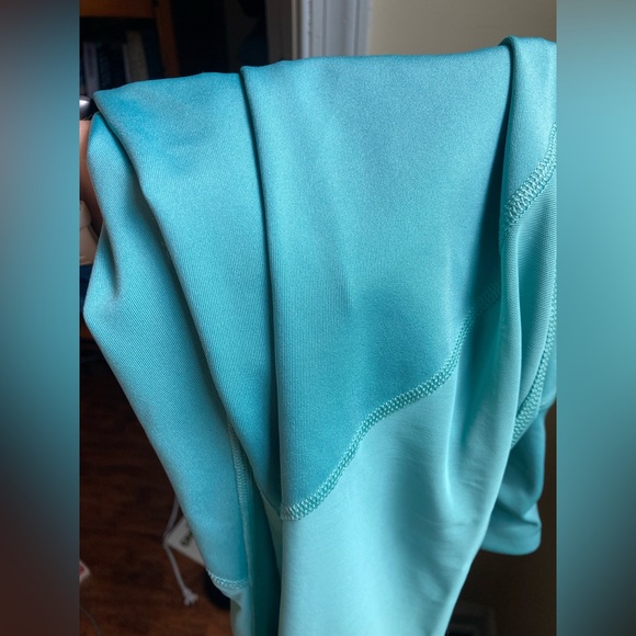 Old Navy Active Go Dry light blue/turquoise leggings - Picture 6 of 6